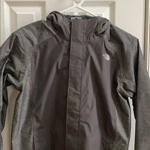 COPY - North face boys rain coat   Size large